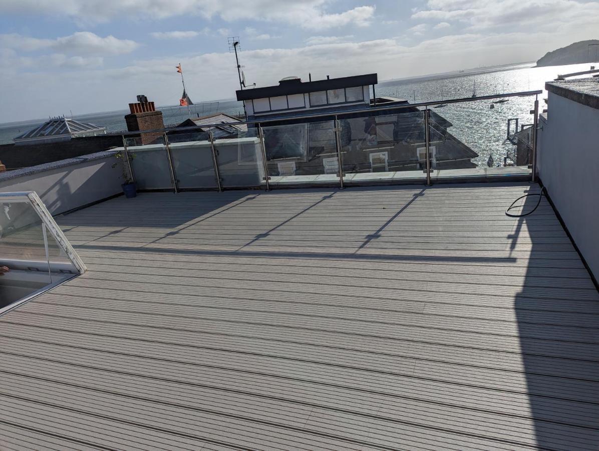Seafarer'S View - 6 Bedroom Townhouse In Cowes, Parking & Seaviews. كاوز المظهر الخارجي الصورة