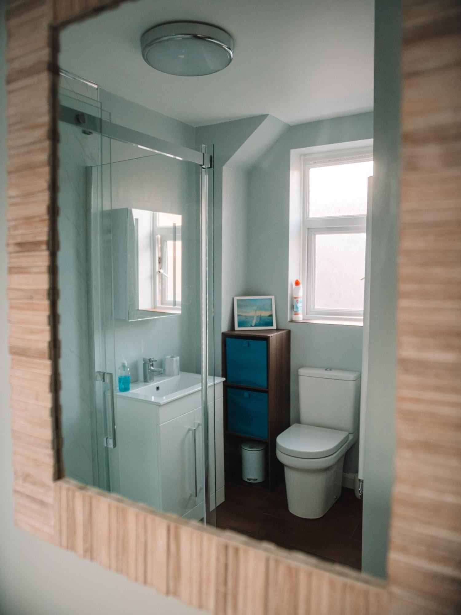 Seafarer'S View - 6 Bedroom Townhouse In Cowes, Parking & Seaviews. كاوز المظهر الخارجي الصورة